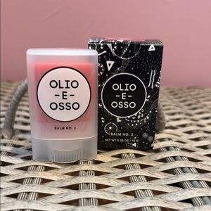 Olio E Osso Balm No. 2 in French Melon